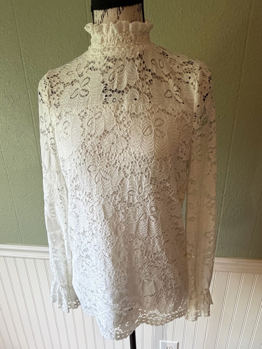 Adrianna Papell White Lace High-Neck Long-Sleeve Lined Women's Top